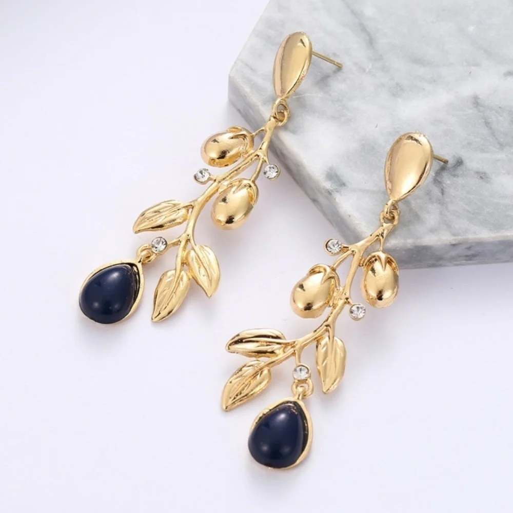*ATHENA* Gold Leaf Fashion Dangle Earrings
